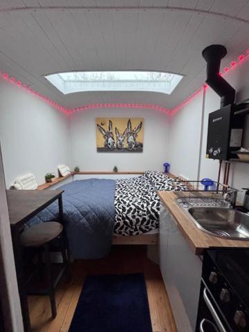 Quex Livery Glamping バーチントン エクステリア 写真